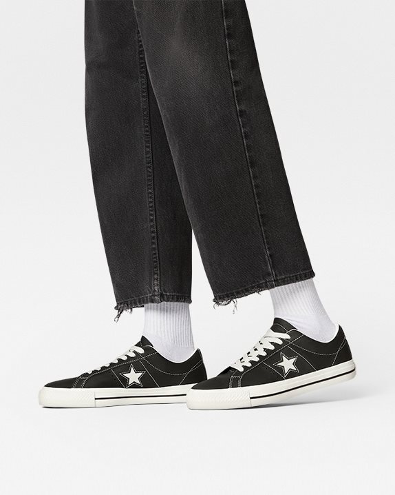 Unisex Converse One Star Pro Leather Low Top Black - Click Image to Close