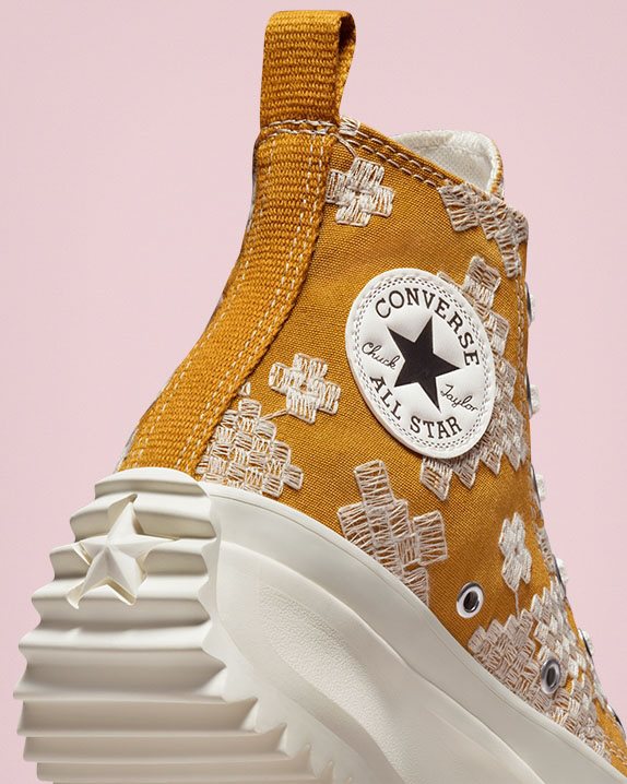 Unisex Converse Run Star Hike Festival Broderie High Top Goldtone - Click Image to Close